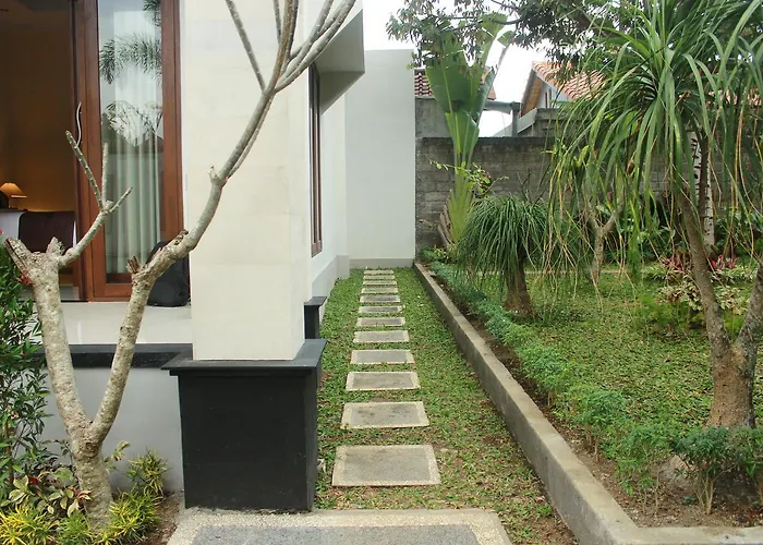招待所 Sumantra House